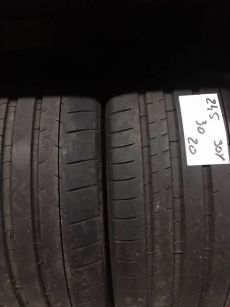 2 pneus  occasions 245/30R20  90 Y  MICHELIN